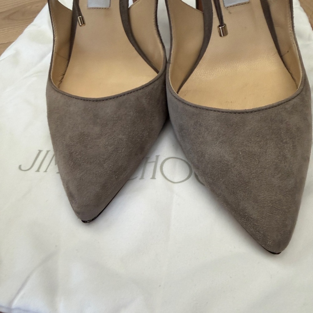 JIMMY CHOO
Vanessa grey suede pumps, size 38.5. - Picture 4 of 5